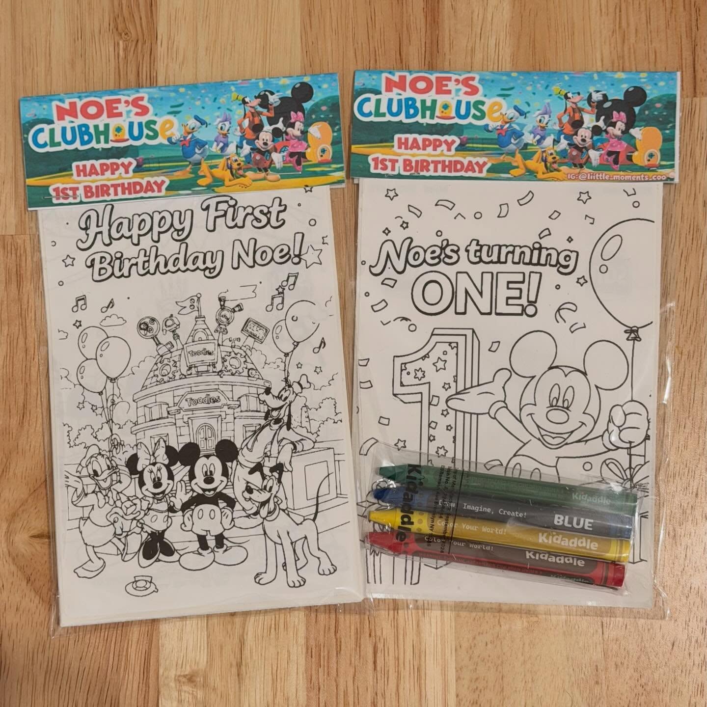 Coloring pack laid open